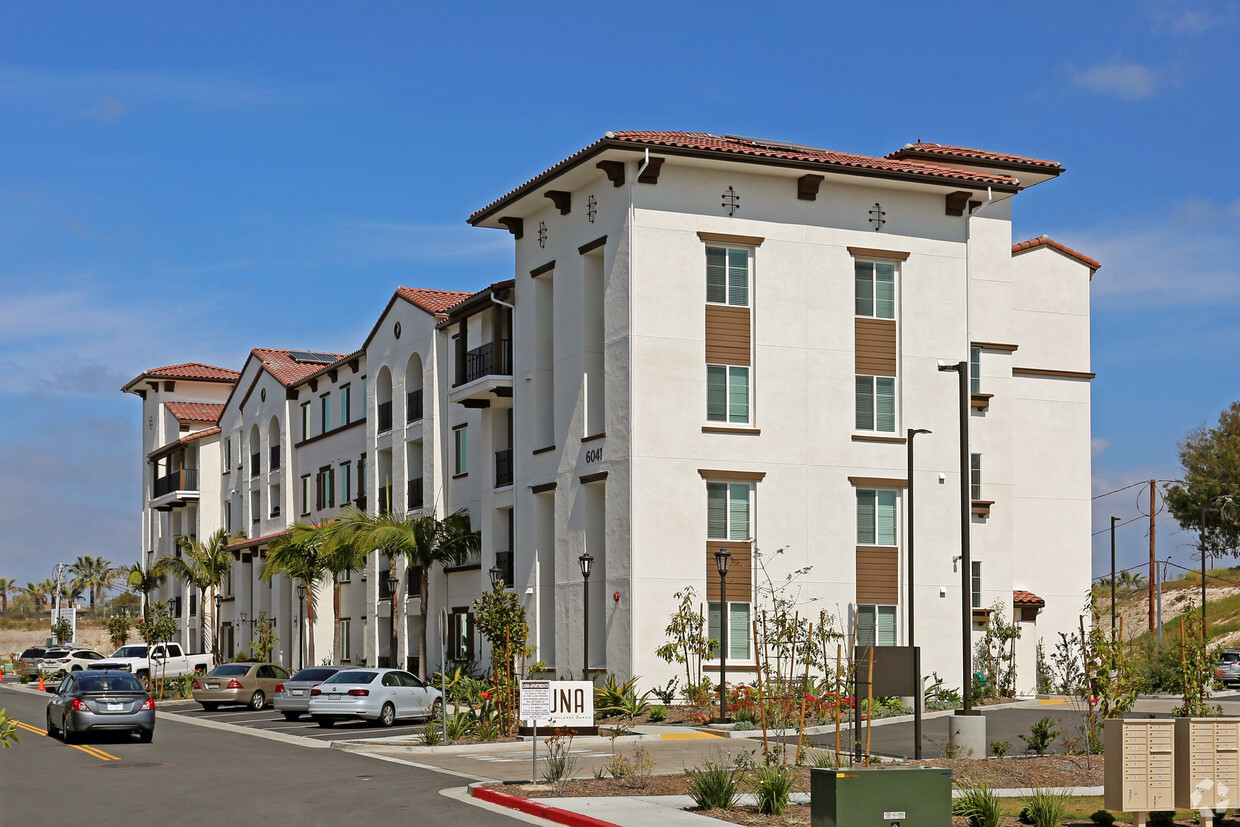 Building Photo - Luna at Pacific Highlands Ranch