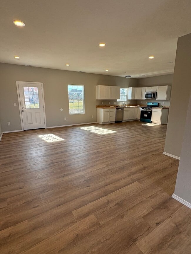 Building Photo - 3 bedroom 2 bath Bolivar Mo