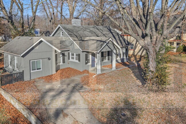 Building Photo - 6702 Appleton Ave