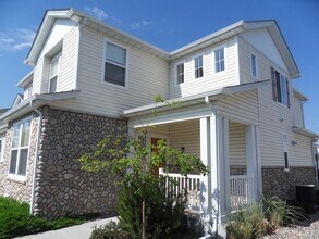 Building Photo - 6089 Ensemble Heights