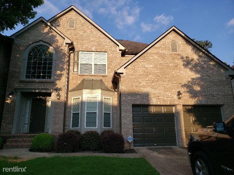 5 br, 5 bath House 4408 Bellwood Cir House Rental in College Park