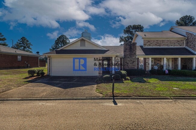 Photo - 2 Bed/2 Bath Townhouse in Brandon