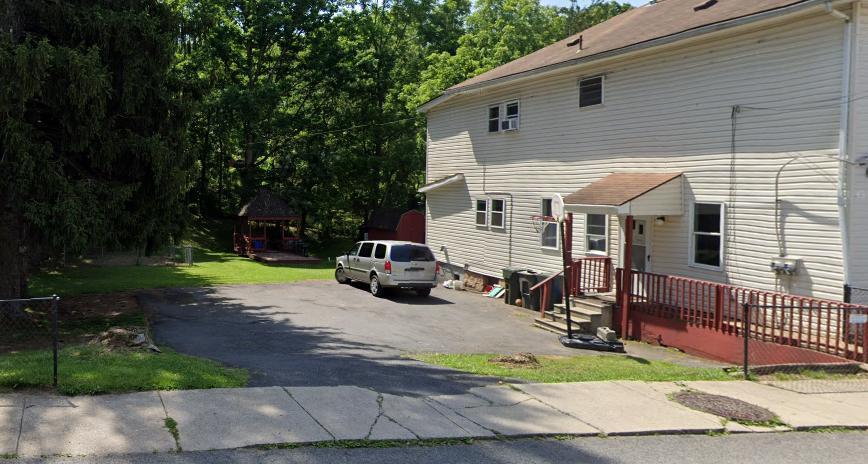 Primary Photo - 400 City Ave