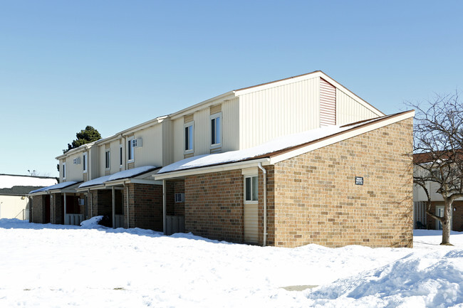 Building Photo - North Towne Village