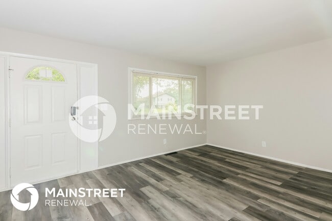 Building Photo - 5112 Benham Dr