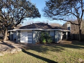 Building Photo - 2508 Howellwood Way