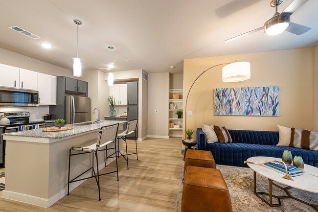 Building Photo - Lakeview at Westpark