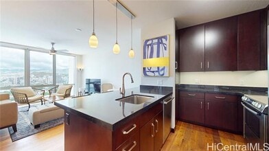 Building Photo - 1189 Waimanu St Building Photo - 1189 Waimanu St