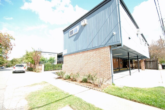 Foto del edificio - 2515 Yoakum Blvd