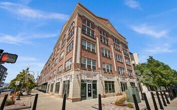 Building Photo - 4276 S Main St