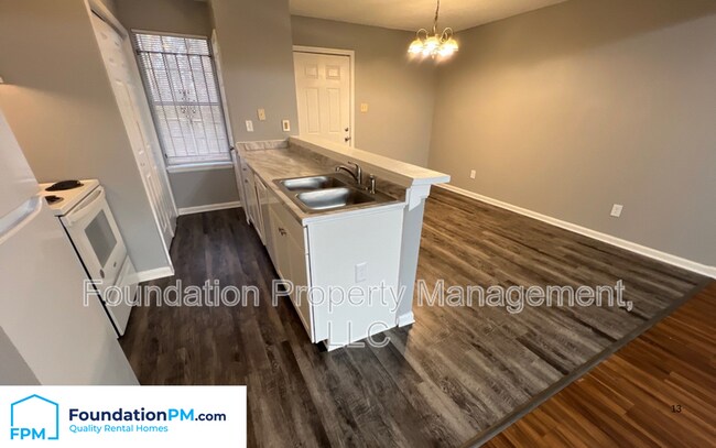 Foto del edificio - 3872 Windermere Rd