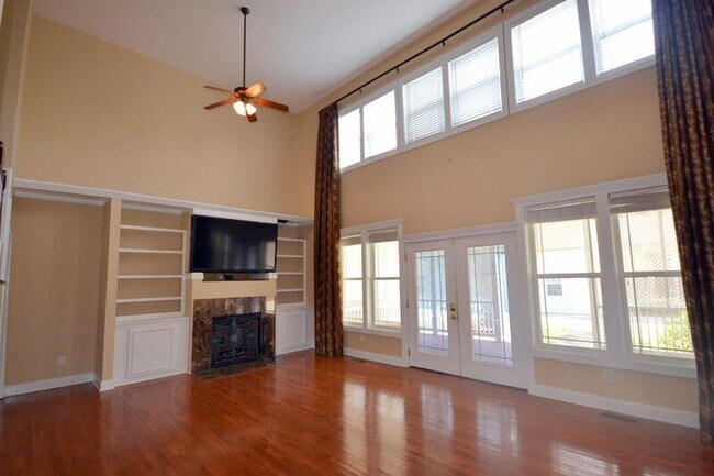 Building Photo - 344 Wild Rice Way