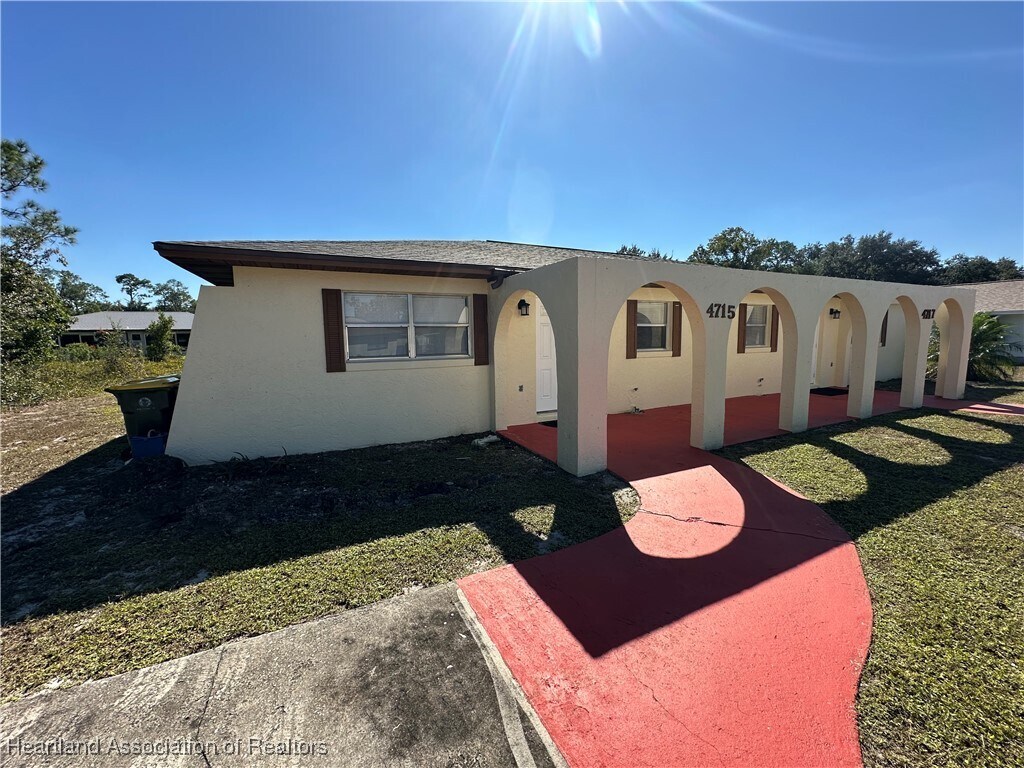 Foto principal - 4715 Leucadendra Dr