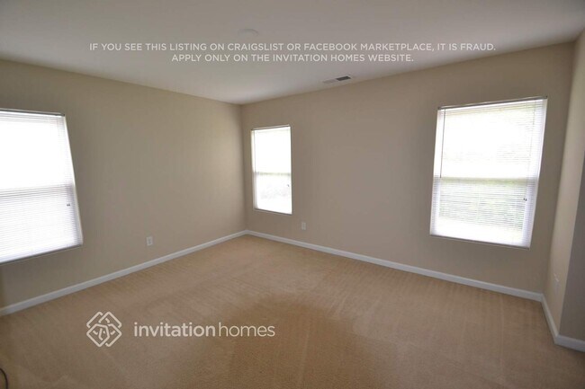 Building Photo - 10317 Hugue Way