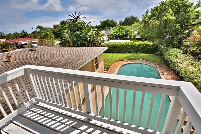 Building Photo - 5 br, 3 bath House - 212 Gregory Place