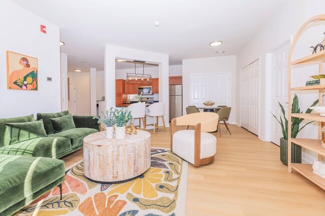 Building Photo - Knoll Crest Apartments