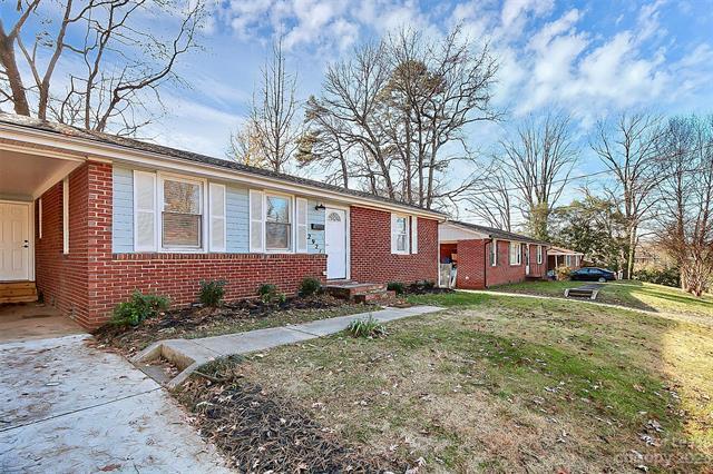 Building Photo - 2921 Ravencroft Dr