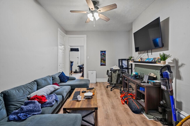 Building Photo - 2329 Larkins Wy