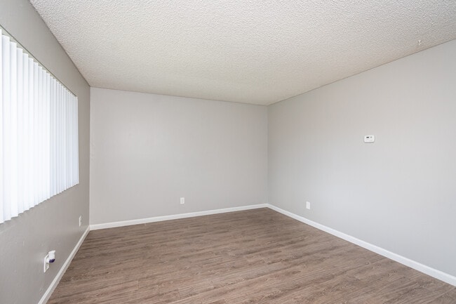 Building Photo - Park Place