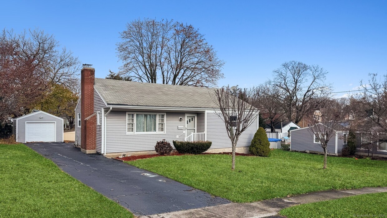 Primary Photo - 200 Lobdell Dr