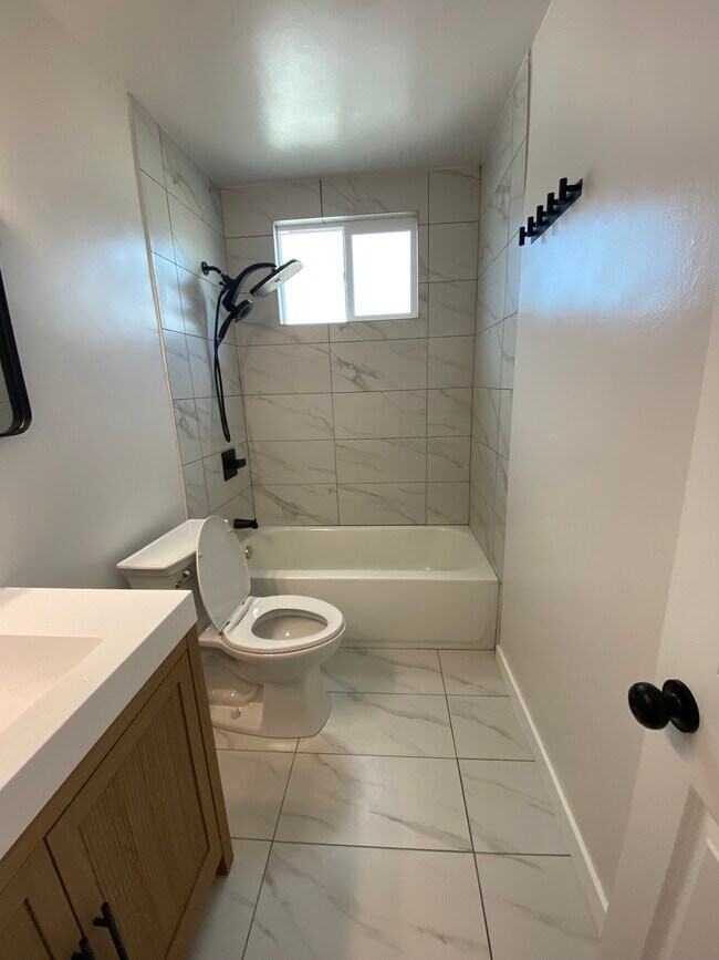 Foto del edificio - 1515 E 20th St