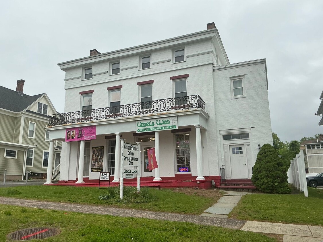 Primary Photo - 138-140 Washington Street