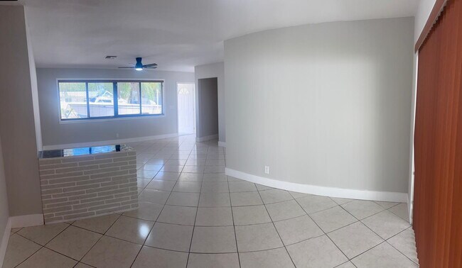 Foto del edificio - 5020 Tyler St