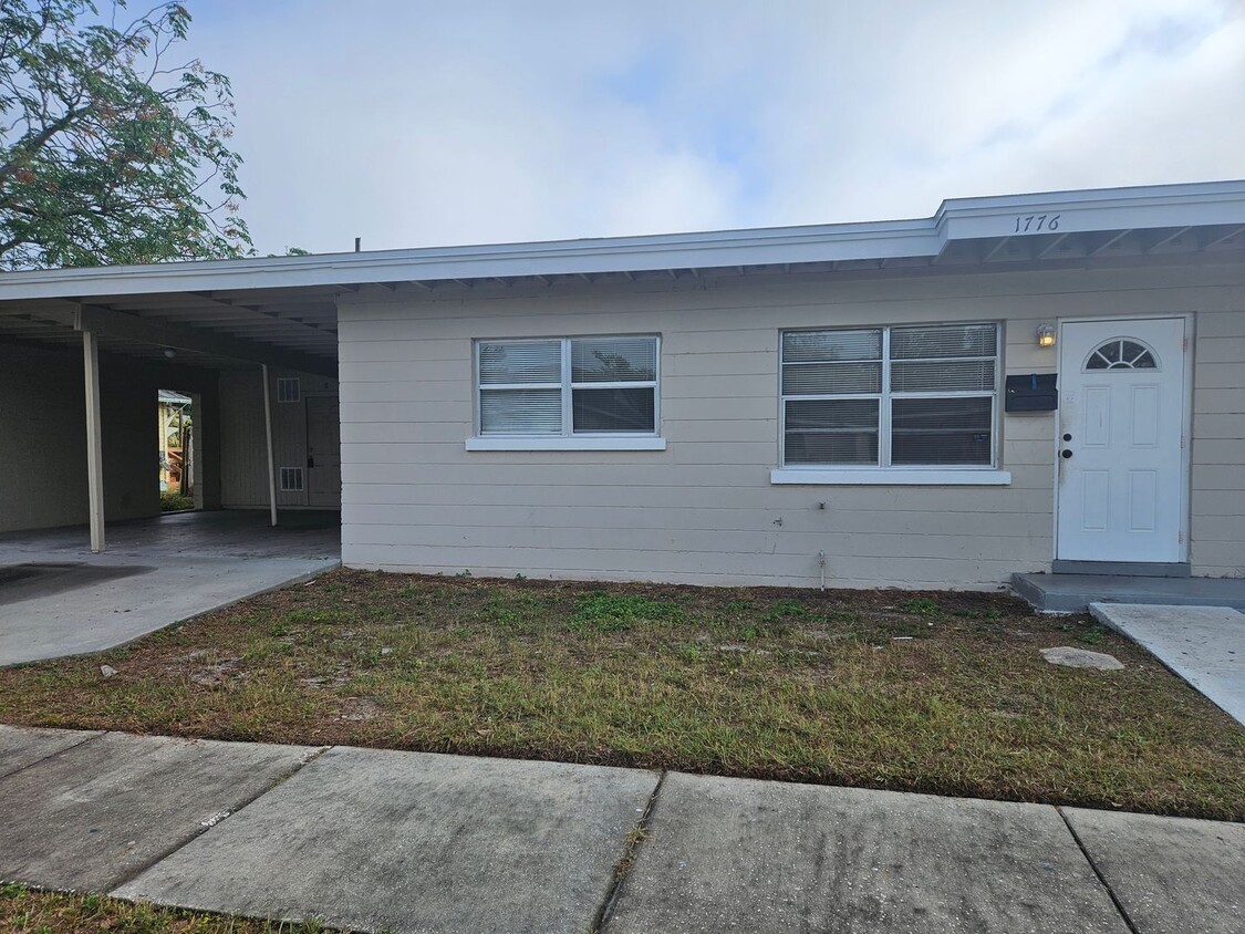 Primary Photo - 2 Bedroom Unit in St Pete