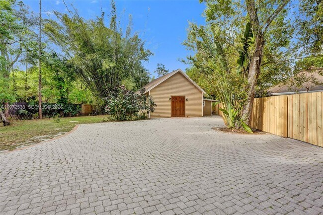 Foto del edificio - 13161 179th Ct N