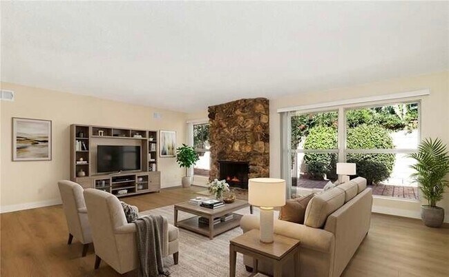 Foto del edificio - 20017 Hemmingway St