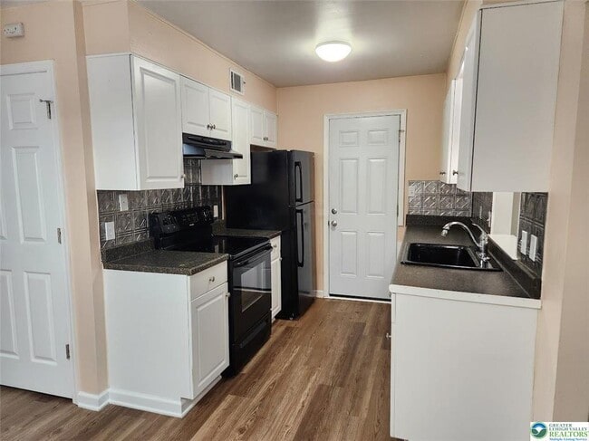 Foto del edificio - 273 W 26th St