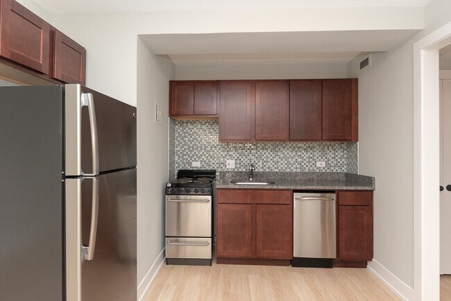 Foto del edificio - 448 W Wellington Ave