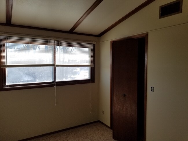 Building Photo - 1432 Maricopa Dr