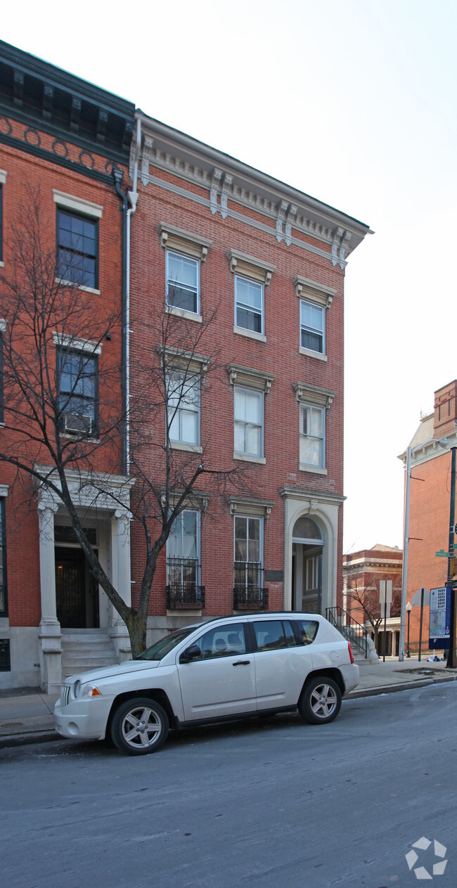 Building Photo - 115 W Monument St