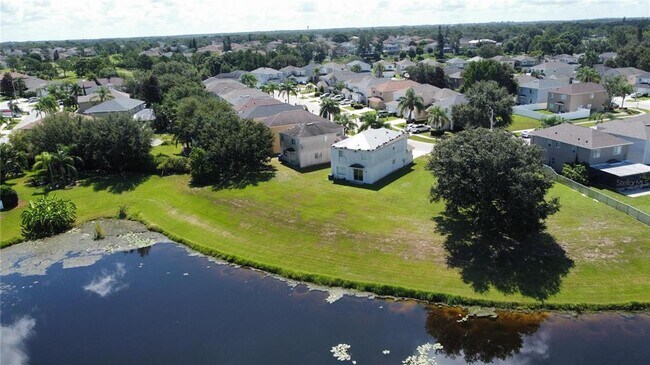 Building Photo - 12936 Fennway Ridge Dr
