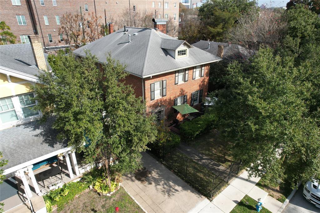 Primary Photo - 528 Hawthorne St