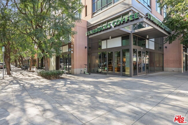 Building Photo - 1111 S Grand Ave