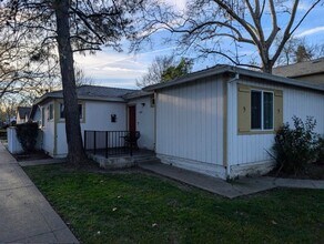 Building Photo - 623-619 5th St