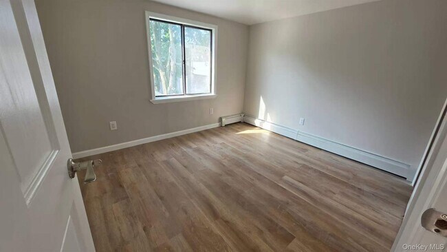 Foto del edificio - 206-66 46th Ave