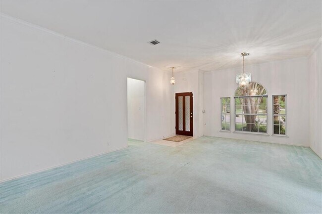Building Photo - 1106 Rocky Creek Dr