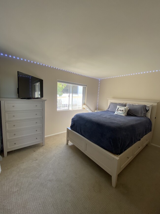 Building Photo - 2623 Antonio Dr