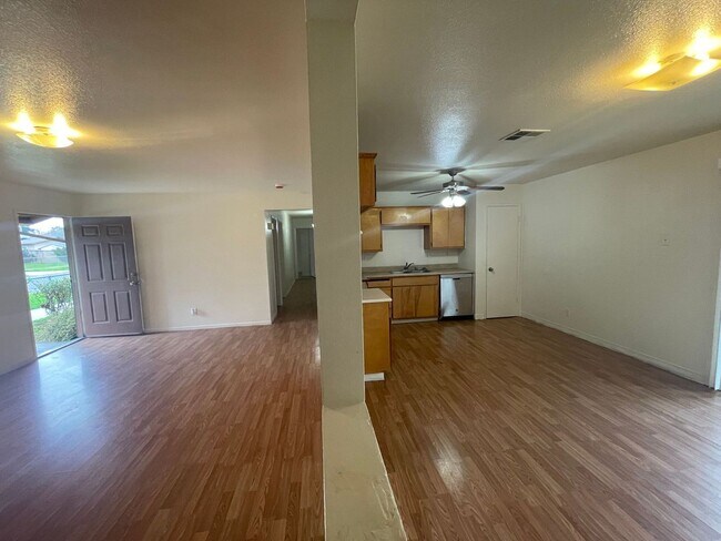 Foto del edificio - 7329 N San Pablo Ave