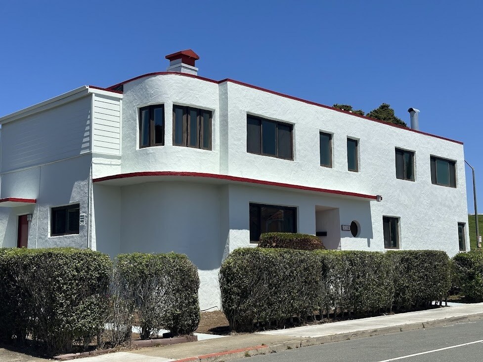 Exterior - Art Deco Style, new paint - 3110 Ocean Ave