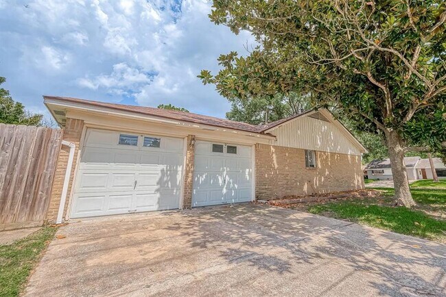 Foto del edificio - 9654 Meadowland Dr