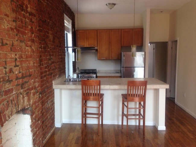 Foto del edificio - 941 Willoughby Ave