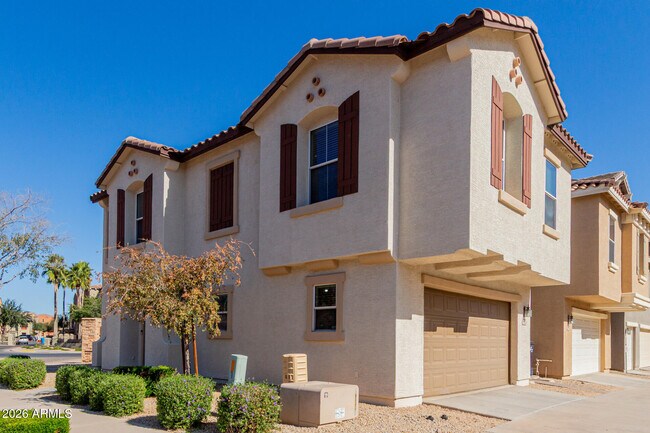 Foto del edificio - 144 W Campbell Ct