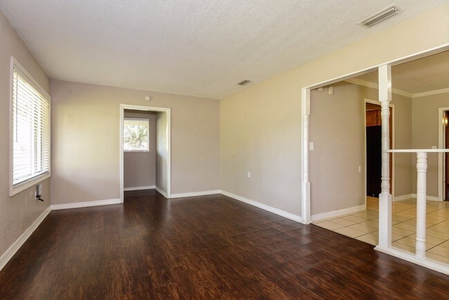Foto del edificio - 4313 W Humphrey St
