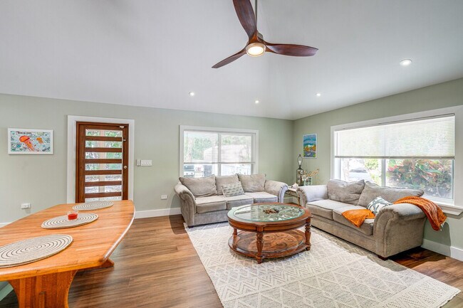 Building Photo - 129 Arctic Ave