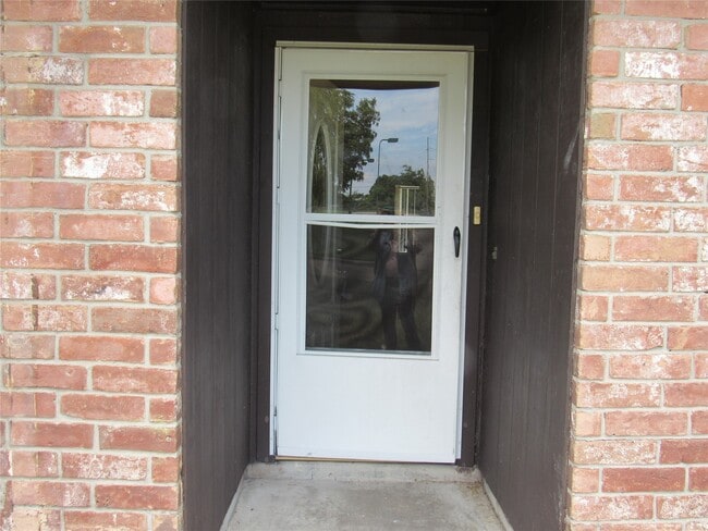 Foto del edificio - 7623 Silver Cloud Ln