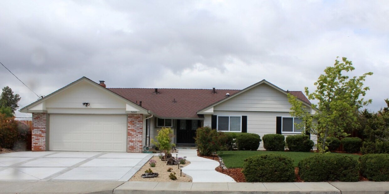 Foto principal - Panoramic Views! Walk to Iron Horse Trail, Schools...